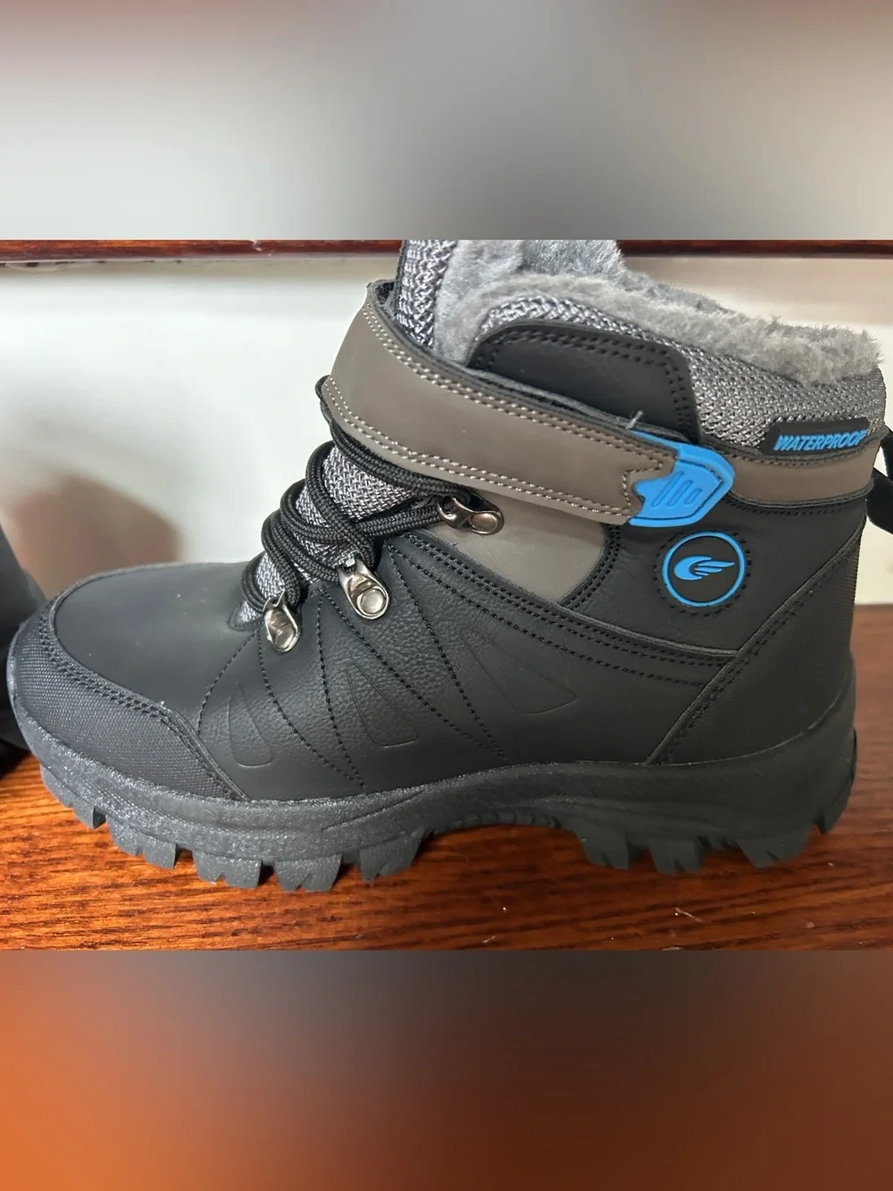 Gyeice Kids Snow Boots Boys Girls Winter Boot Waterproof Non-Slip Sz 6